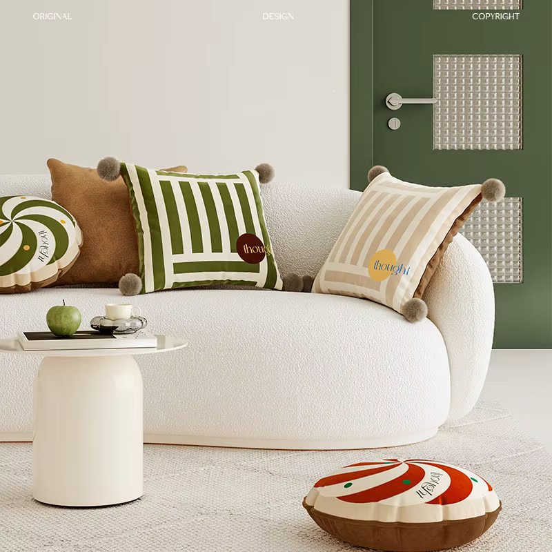 Housse de coussin créative à rayures géométriques