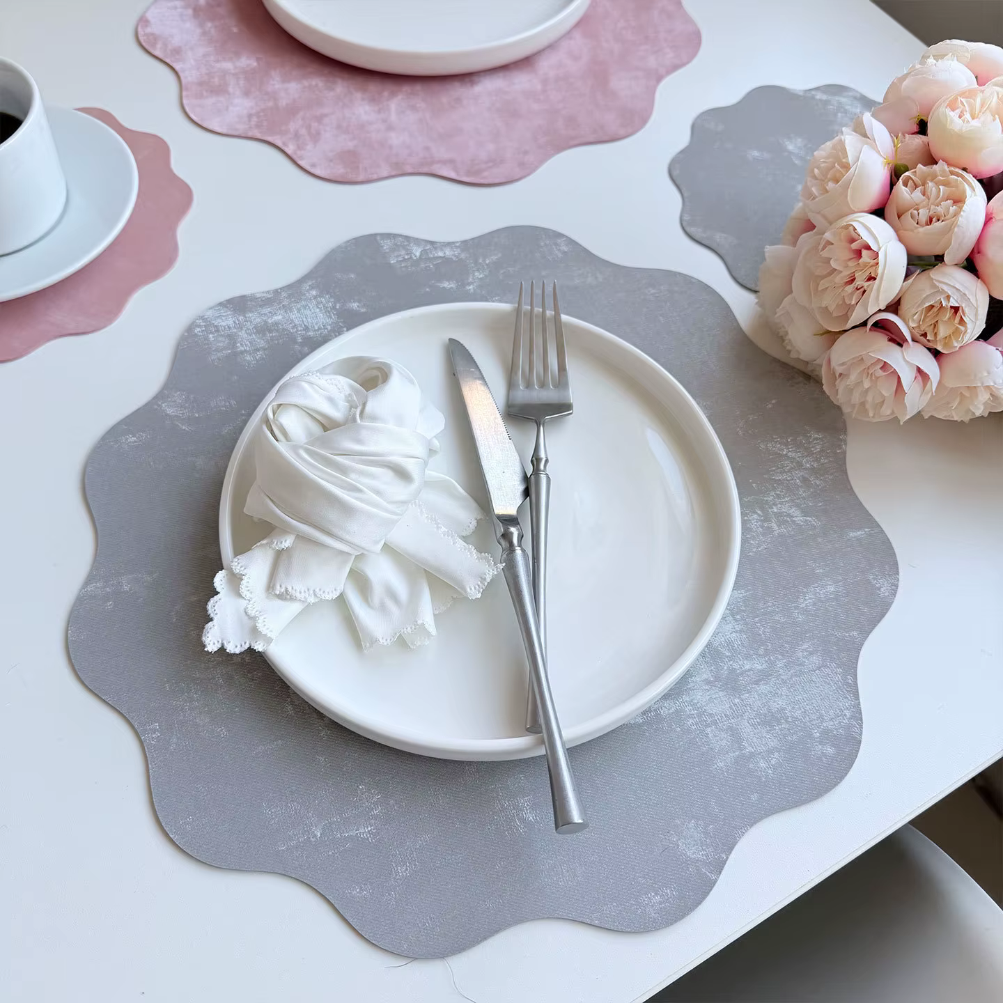 Sous-plat en similicuir velours