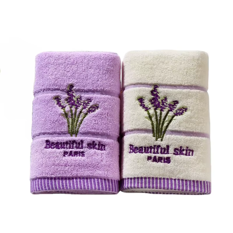 Serviette de bain brodée en coton de haute qualité