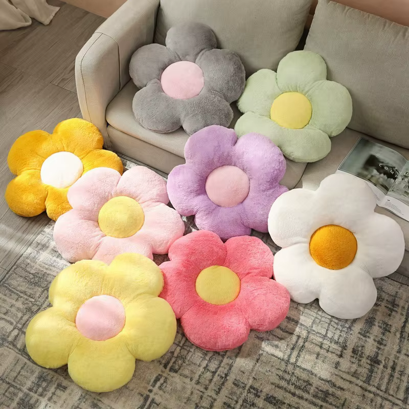 Coussin en peluche à cinq pétales de fleurs