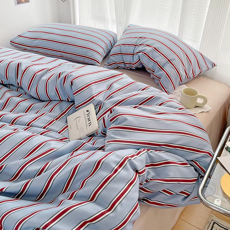 Ensemble de housse de couette rayée rouge et bleue simple