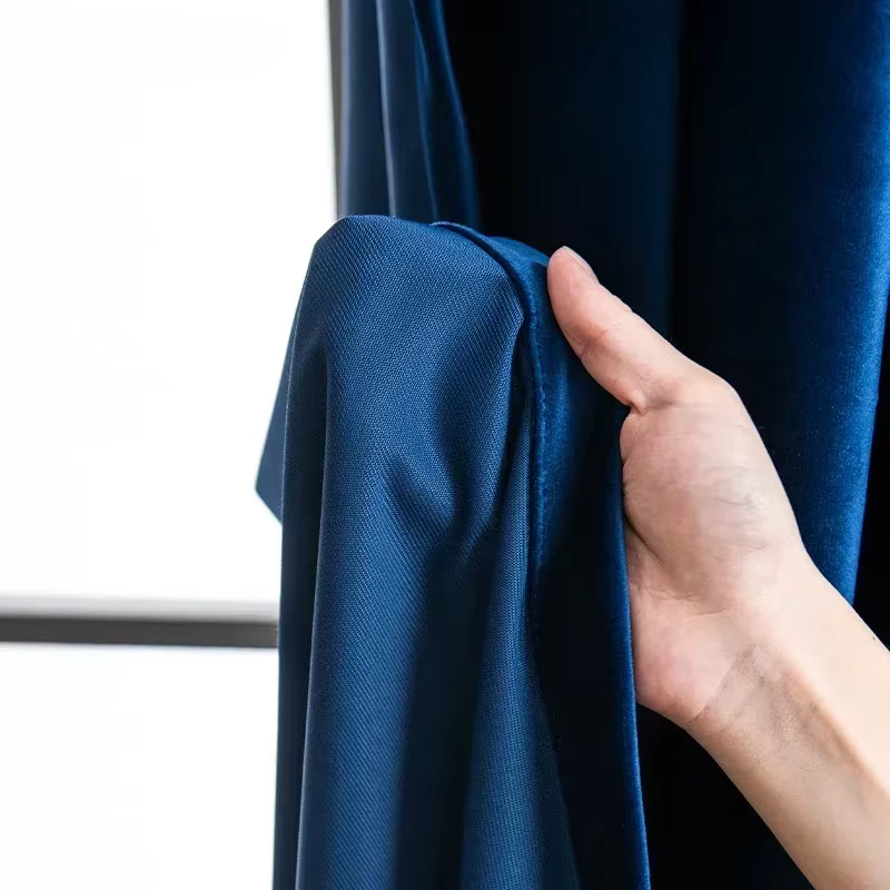 Rideaux occultants de luxe en velours bleu