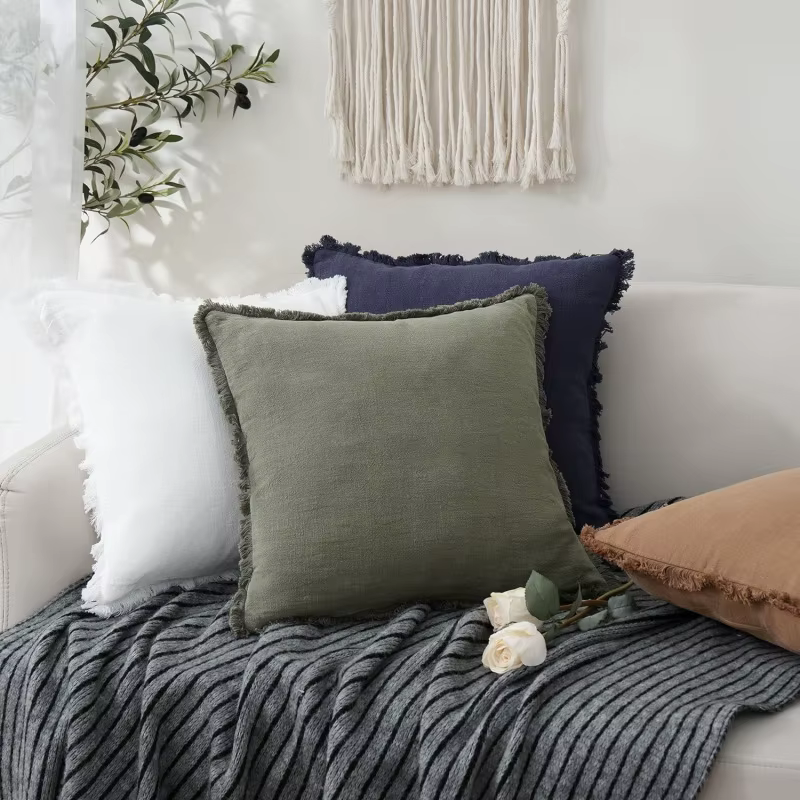 Juste de coussin en coton avec pompon pour la décoration intérieure